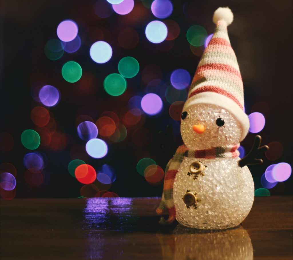 Decoración Navideña: ¿Un mal necesario? Pexels Brigitte Tohm 263875B 1024x909